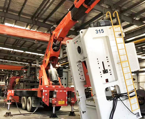 船山附近随车吊出租，轻松解决运输难题