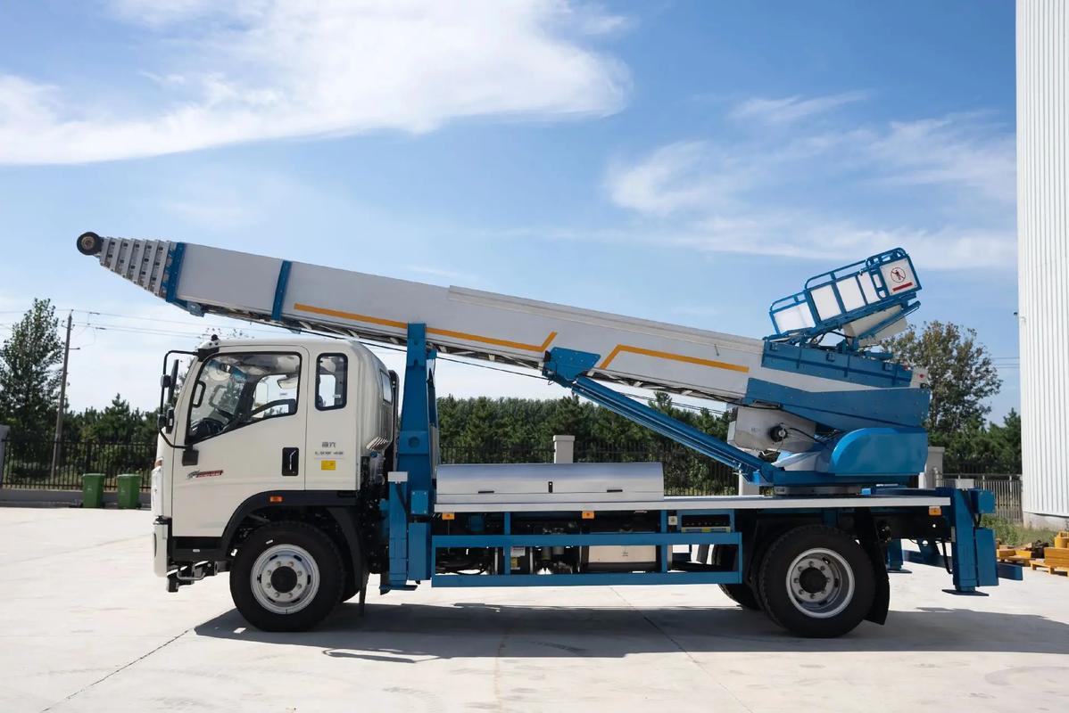 船山云梯上料车租赁费用