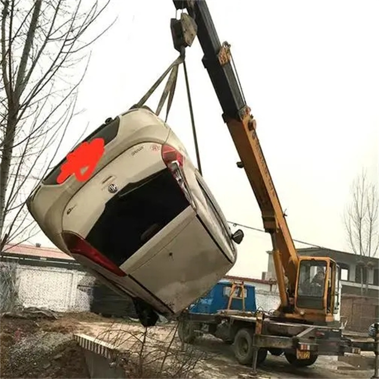 船山随时待命，吊车24小时道路救援服务全解析