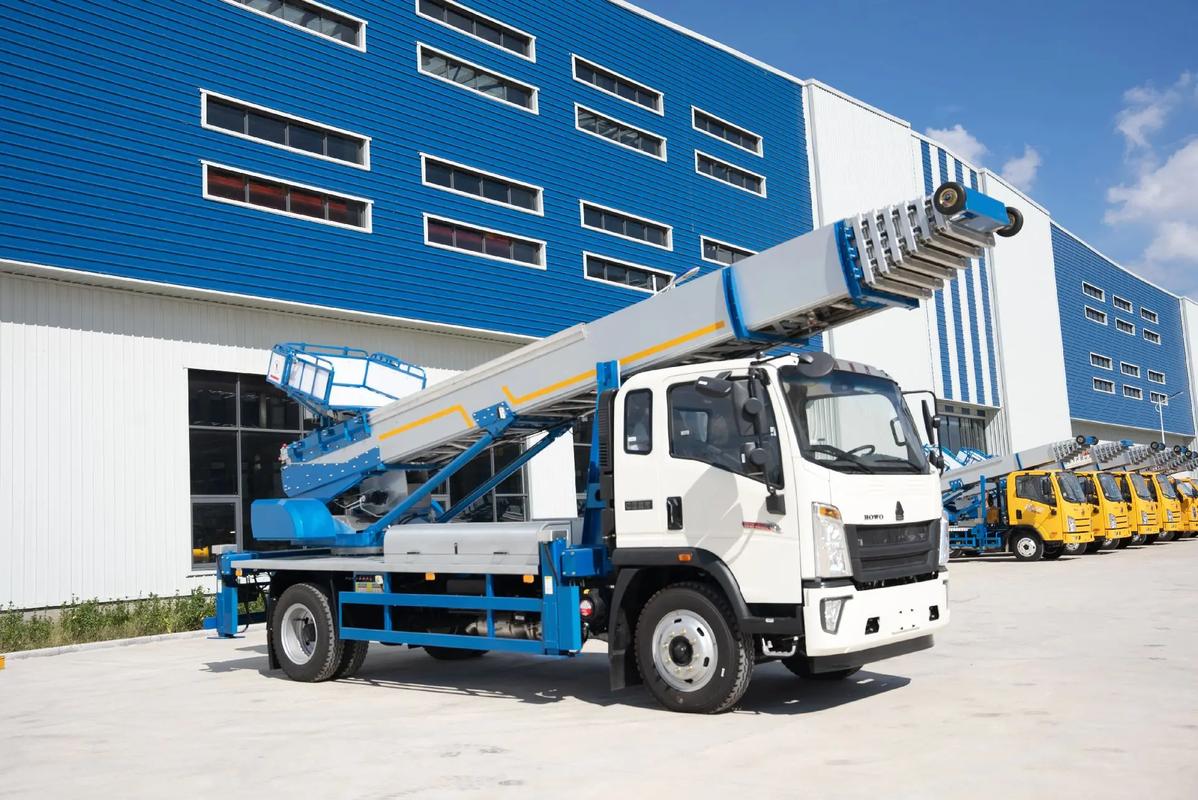 船山出租云梯车高空作业车 建筑垃圾搬运